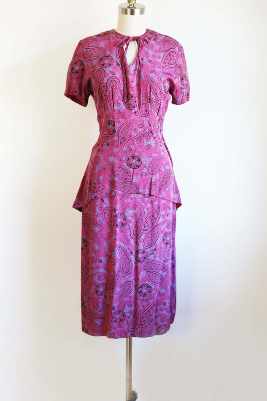 Vintage 1940s Dress - Fuchsia Pink Black Delphite Blue Wild Paisley + Fern Print Peplum Dress Size S to M