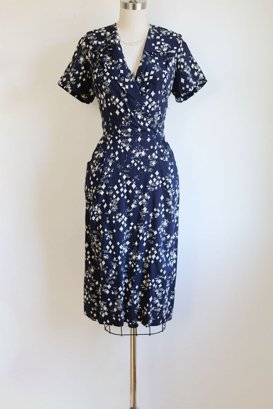 Vintage 1940s to 1950s Dress - Sharp! Atomic Stardust Print Midnight Blue Rayon Print w Pockets Size S