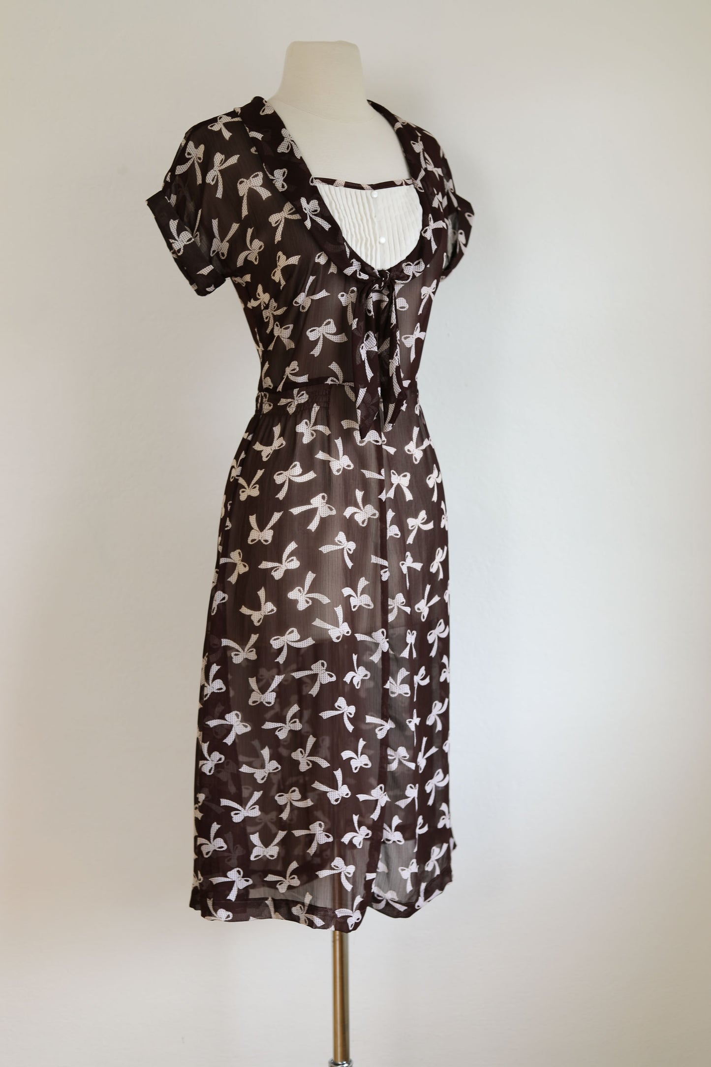 Vintage Style 1940s Dress - Y2K Era Bettie Page Las Vegas Discontinued Novelty Print Bow Chiffon Size M