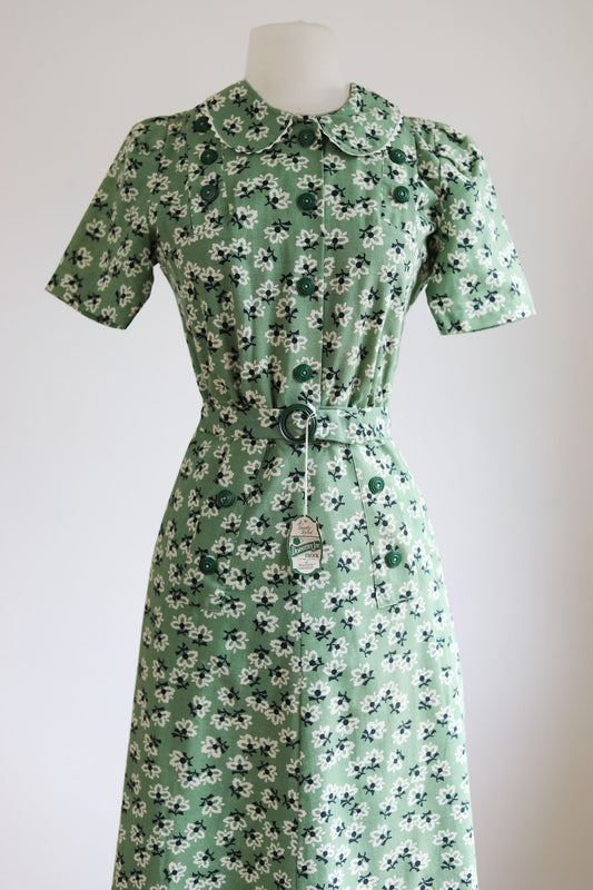Vintage 1940s Dress - Rare WW2 Deadstock w Tags Jadeite Green Rayon Shirtwaist + Deco Belt Size S