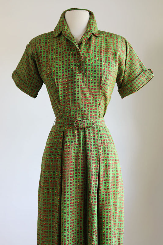 Vintage 1940s to 1950s Dress - Apple/Olive Green w Red + Chartreuse Surreal Cottages Print Belted Shirtwaist Size M