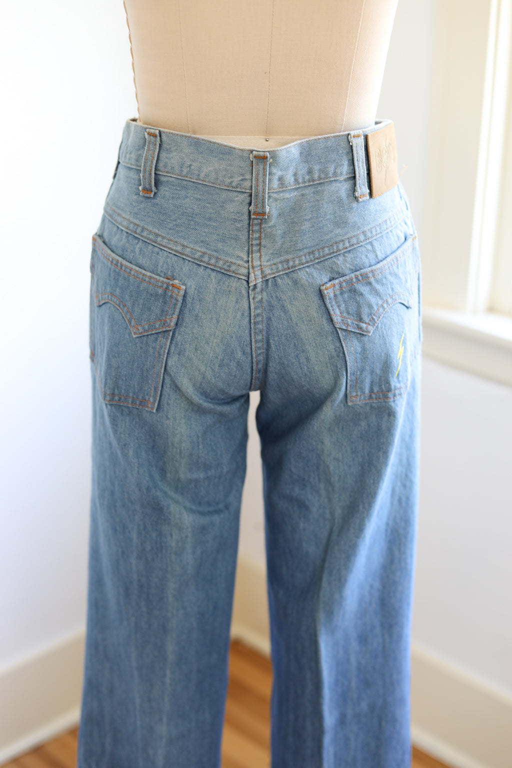1970s Deadstock Flare Jeans - Vintage 70s Big Smith LIGHTNING BOLT Den –  Jumblelaya Vintage