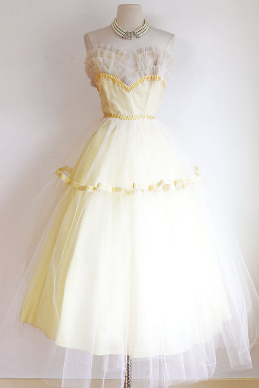 Vintage 1950s Dress - Dreamy Pale Yellow Emma Domb Designer Belle-Worthy Strapless Gown Size S to M