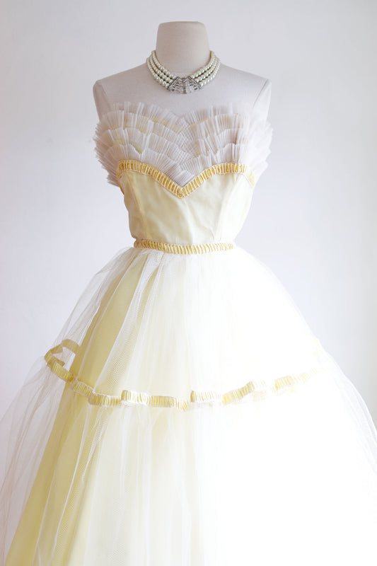 Vintage 1950s Dress - Dreamy Pale Yellow Emma Domb Designer Belle-Worthy Strapless Gown Size S to M