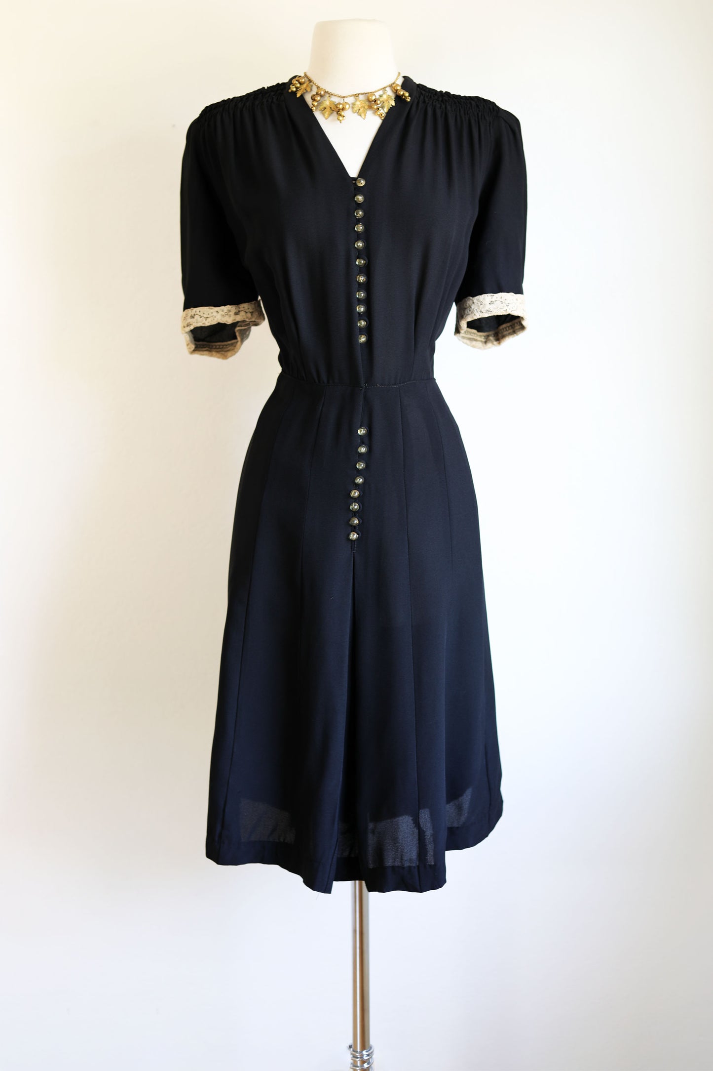 Vintage 1930s to 1940s Dress - Volup! Black Rayon Mesh Summer Goth Shi Jumblelaya Vintage Vintage 1930s to 1940s Dress - Volup! Black Rayon Mesh Summer Goth Shi Jumblelaya Vintage