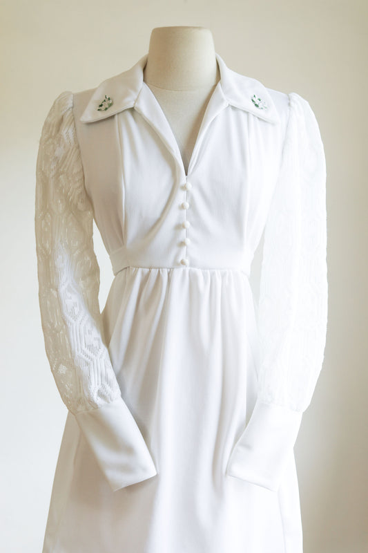 Vintage 1970s Dress - Striking Puff Lace Sleeve Angelic White Babydoll Mini Princess Dress Size M to XL