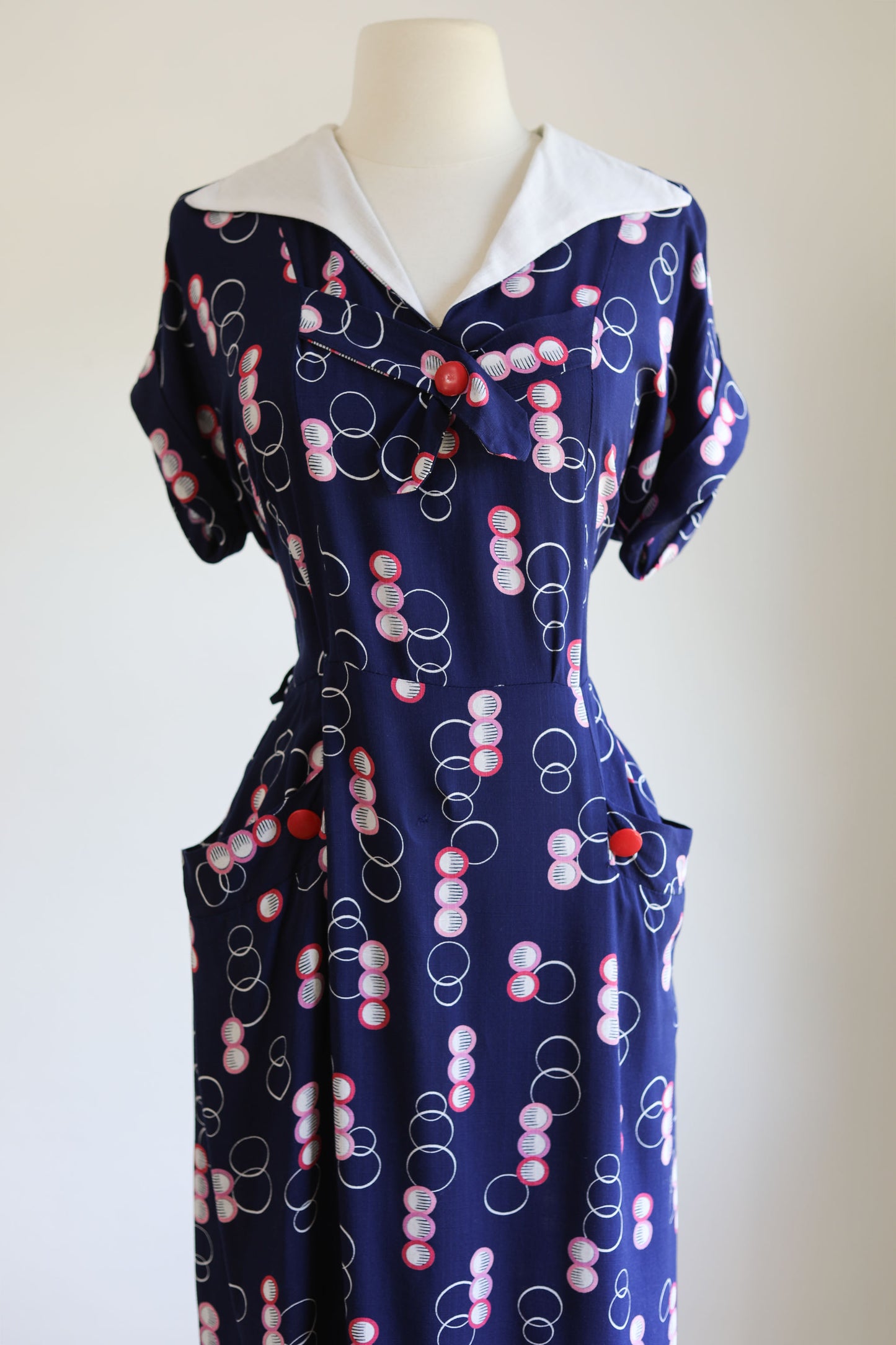 Vintage 1940s Dress - Volup! Navy Red Pink Geometric Novelty Bubble Print w Big Pockets Size L to XL