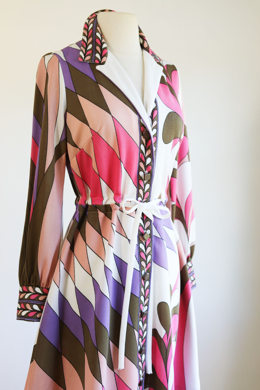 Vintage 1960s Dress - Pucci Style Bernardo Designer Geometric Pastel Jersey Coat Dress Size M to L