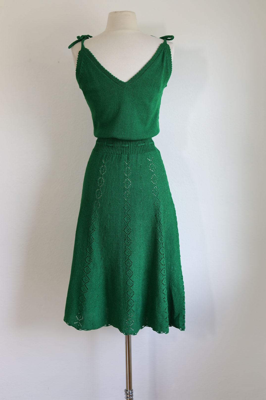 hand knitted dress Vintage 1970s does 1940s Knitwear Dress