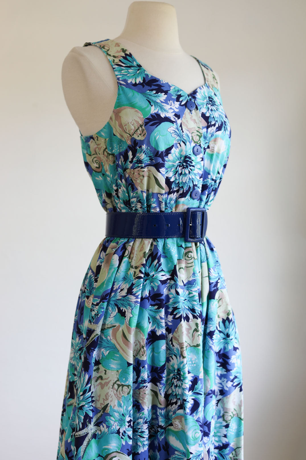 Vintage 1980s Novelty Under the Sea Sundress - Blue Cotton Seashell, Starfish, Peony Cotton Shirtwaist Dress Size XS to S