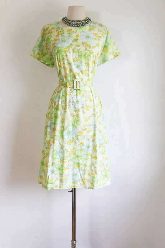 Vintage 1950s to 1960s Dress - Lime Olive Aqua Floral Print Cotton Belted Dress Size L