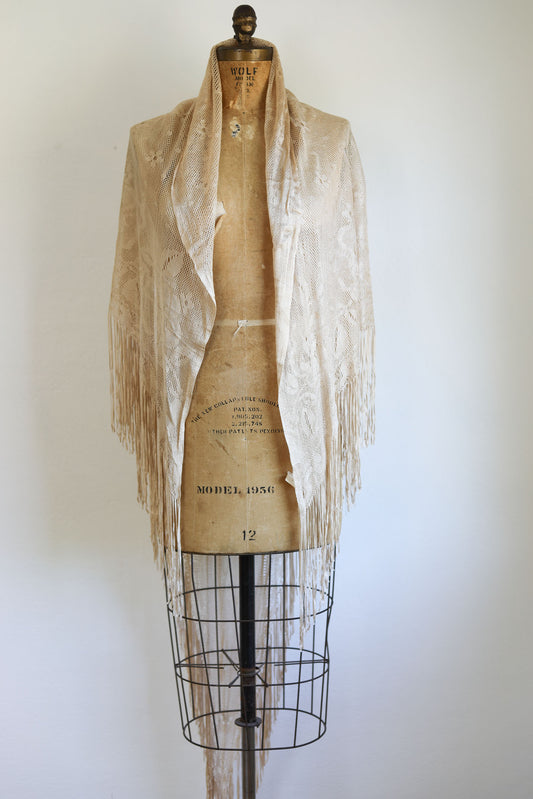 Vintage 1970s Piano Shawl - BOHEMIAN Deadstock Knit Floral Fringe Huge Wrap Size XS to XL (Fits Any!)