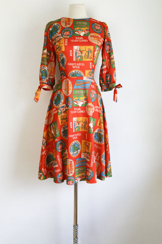 Vintage 1970s Novelty Print Dress - Red World Travel Tourist Luggage Label Dress Size S