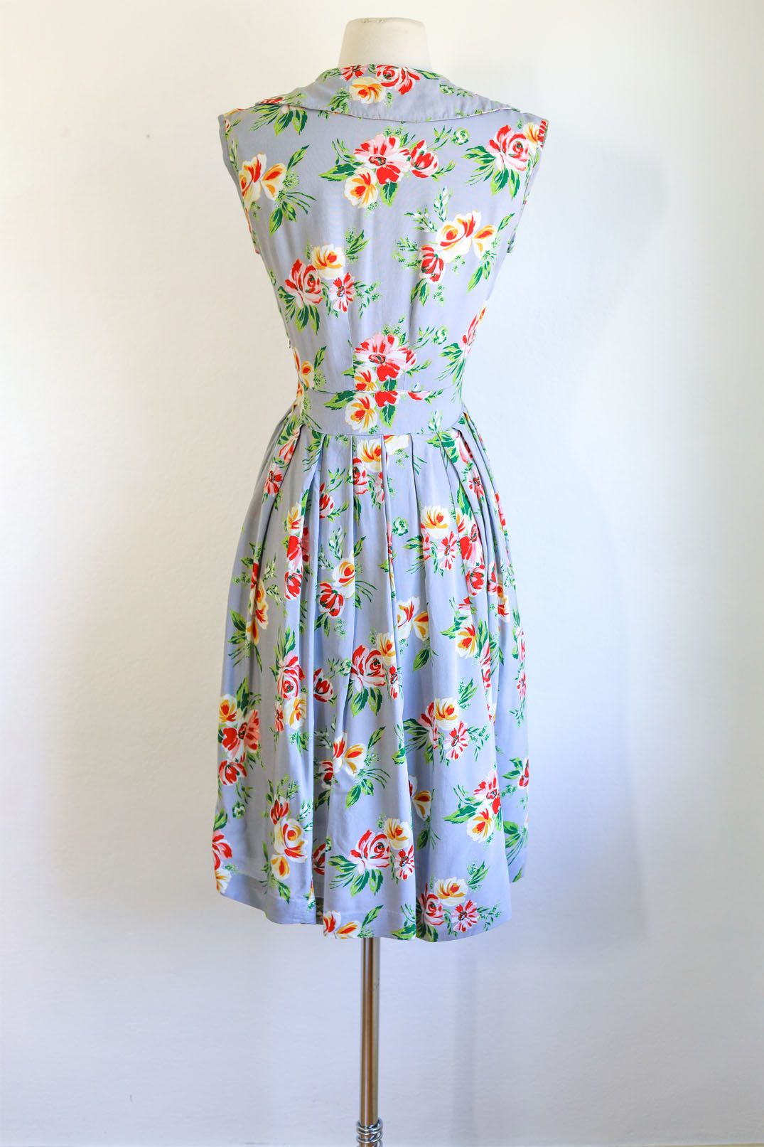 Vintage 1930s Dress - Swingy Rayon Rose Print Sleeveless Tropical Brights Sundress Size S to M