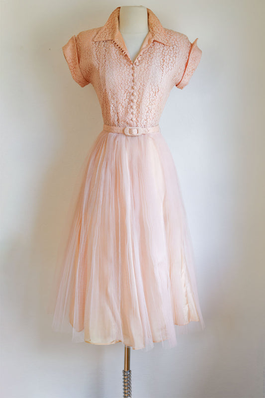 Vintage 1940s to 1950s Dress - Dreamy Ballet Slipper Pink Lace + Tulle Party Dress Size M