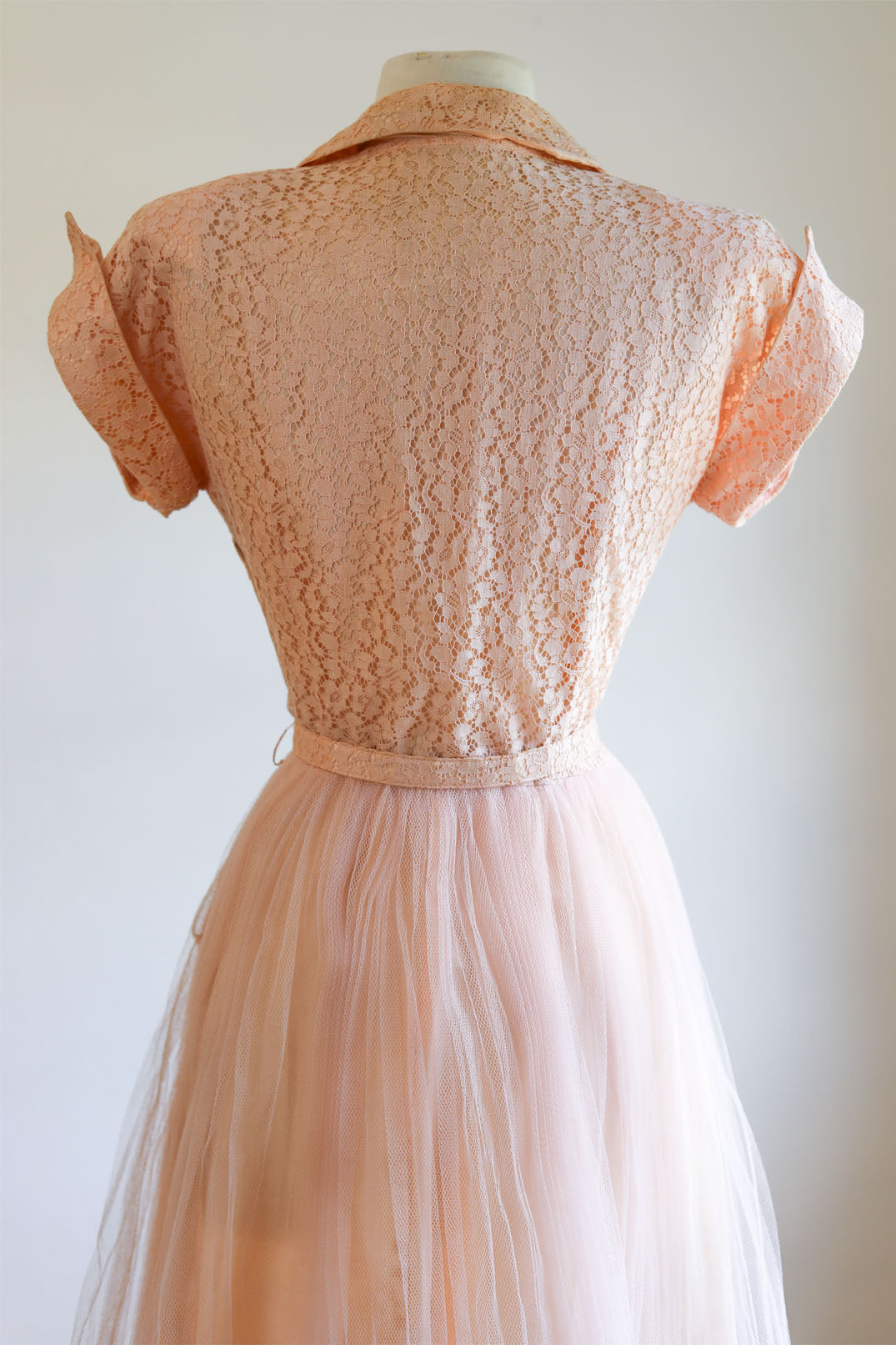 Vintage 1940s to 1950s Dress - Dreamy Ballet Slipper Pink Lace + Tulle Party Dress Size M
