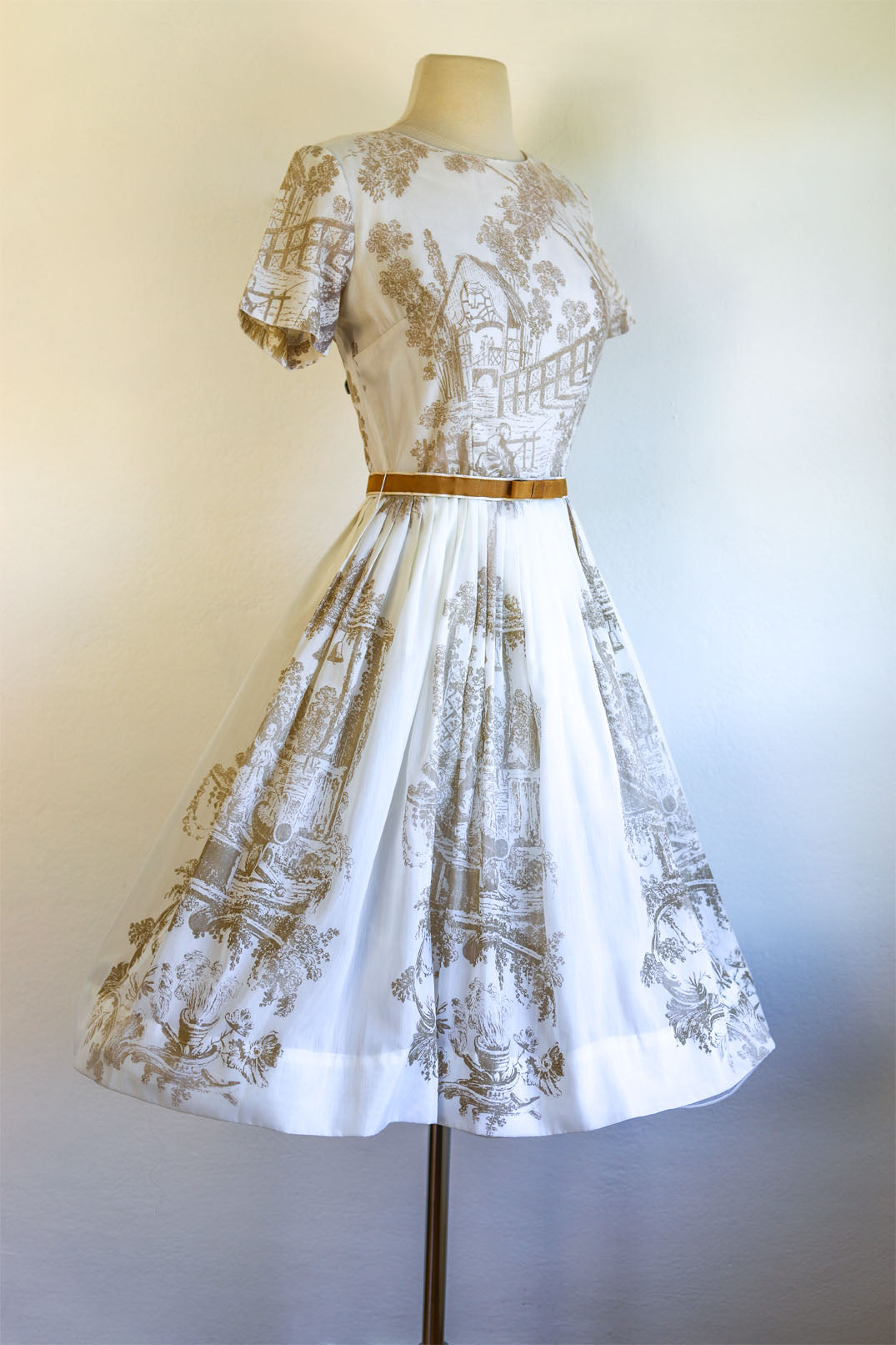 Vintage Documented Early 1960s Dress - Jonathan Logan Caramel Baroque Toile Novelty Print Voile Dress Size XS to S