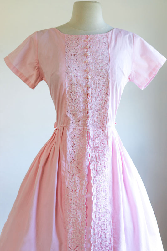 Vintage 1950s Dress - Candy Pink + Embroidered Pure Cotton Sundress Size M to L