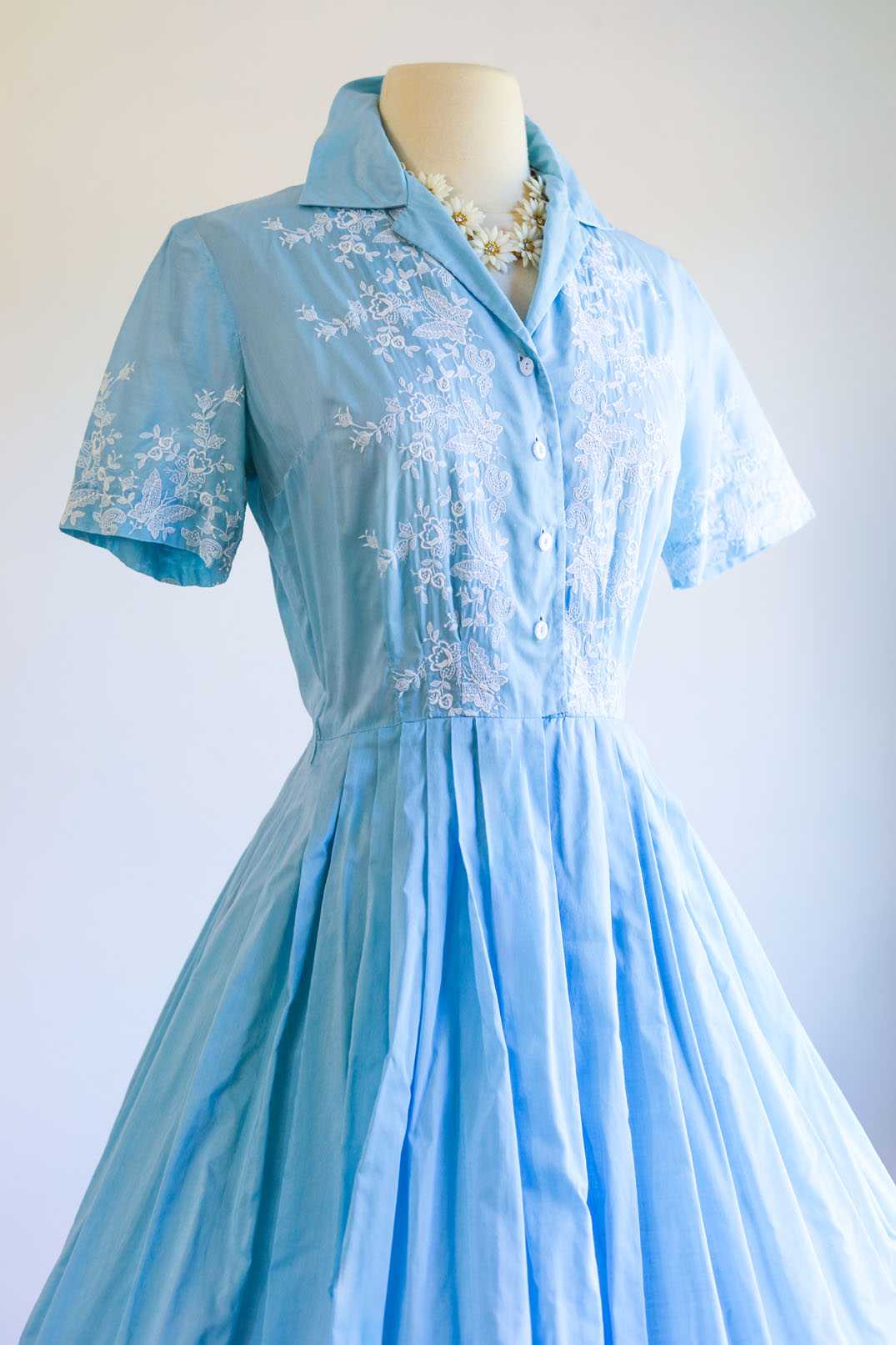 Vintage 1950s Dress - Pastel Blue White Embroidery Butterfly Insects Cotton Shirtwaist Size S