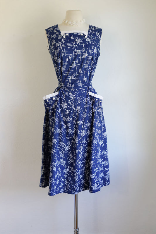 Vintage 1940s to 1950s Dress - Simplicity Cotton Blue White Scribble Print House Chore Sundress Size L to XL