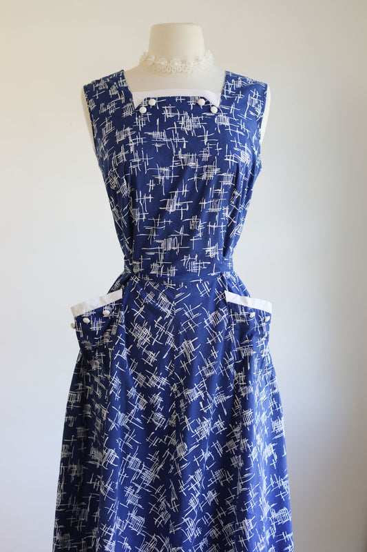 Vintage 1940s to 1950s Dress - Simplicity Cotton Blue White Scribble Print House Chore Sundress Size L to XL