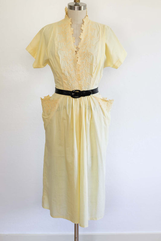 Vintage 1950s Dress - DREAMY Super Soft Cotton Tailored Junior Dress w Embroidered Cutwork Flowers Size M