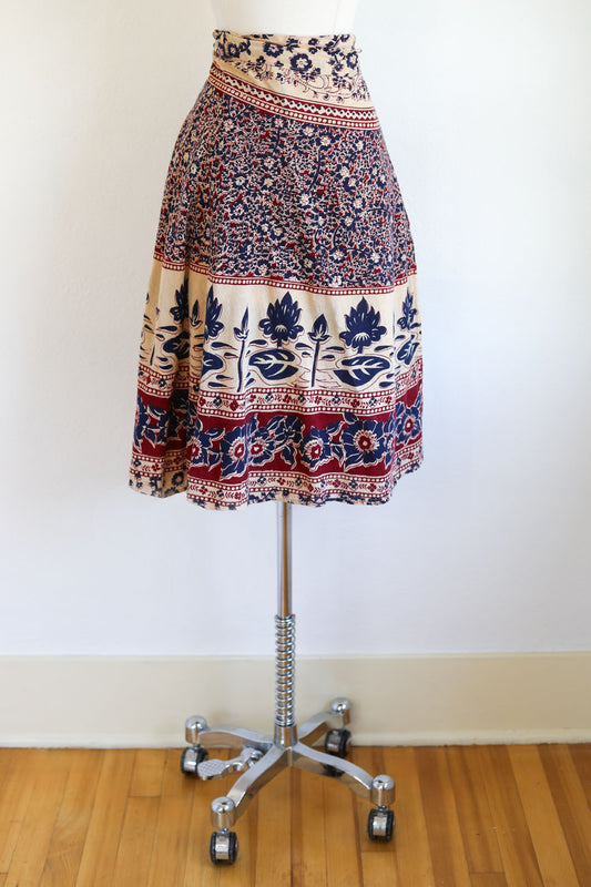 Vintage 1970s Skirt - Lovely Water Lilies + Lily Pads Cotton Gauze Border Block Wrap Skirt Size XS to L (Copy)