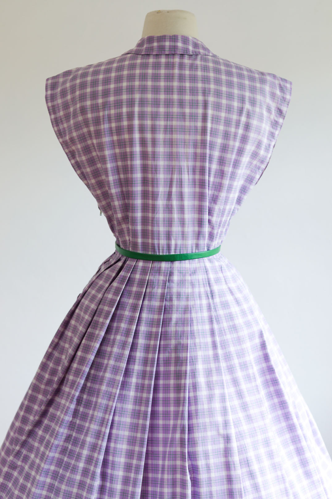 Vintage 1950s Dress - Lavender Green White Cotton Sleeveless Plaid Shirtwaist Sundress Size M