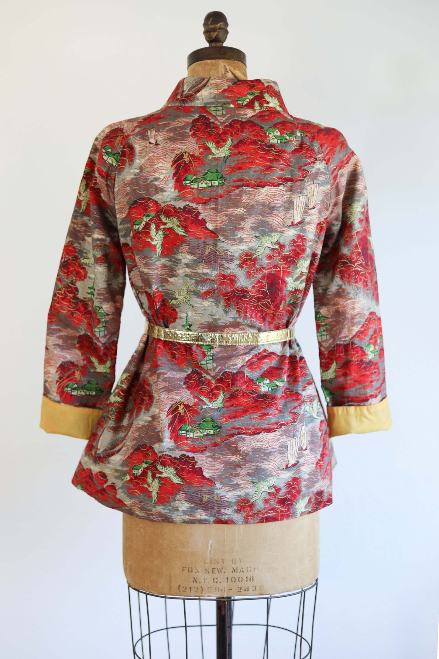 Vintage 1940s to 1950s Lounging Jacket - Stunning Deep Red + Metallic Gold Sailing Ship + Cottage Print Cotton Size XS to M
