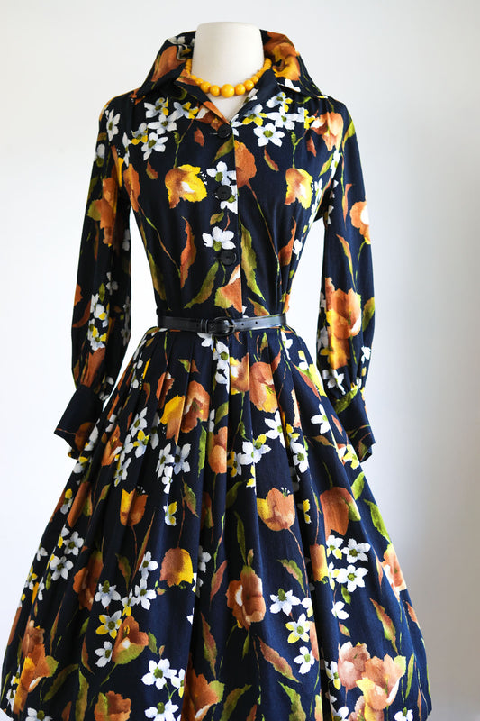 Vintage 1960s Dress - Absolutely Beautiful Black Floral Barkcloth w Flowers Shirtwaist Size M