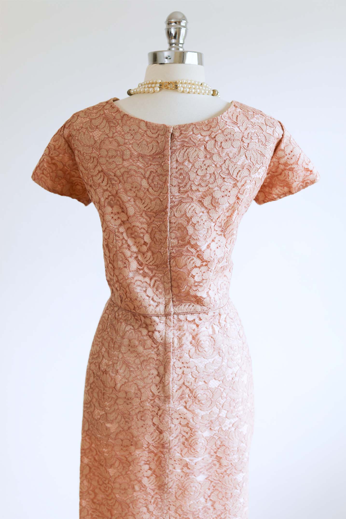 Vintage 1950s Dress - Blue + Olive Dahlia Summer Print Cotton Sundress w Caged Neckline Size M