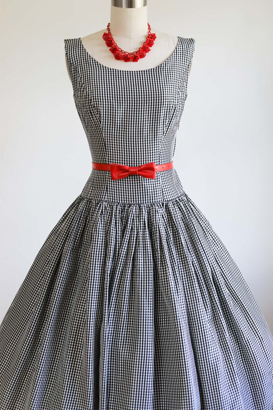 Vintage 1950s Dress - Darling Black White Gingham Plaid Taffeta Full Skirt Princess Sundress Size XS to S