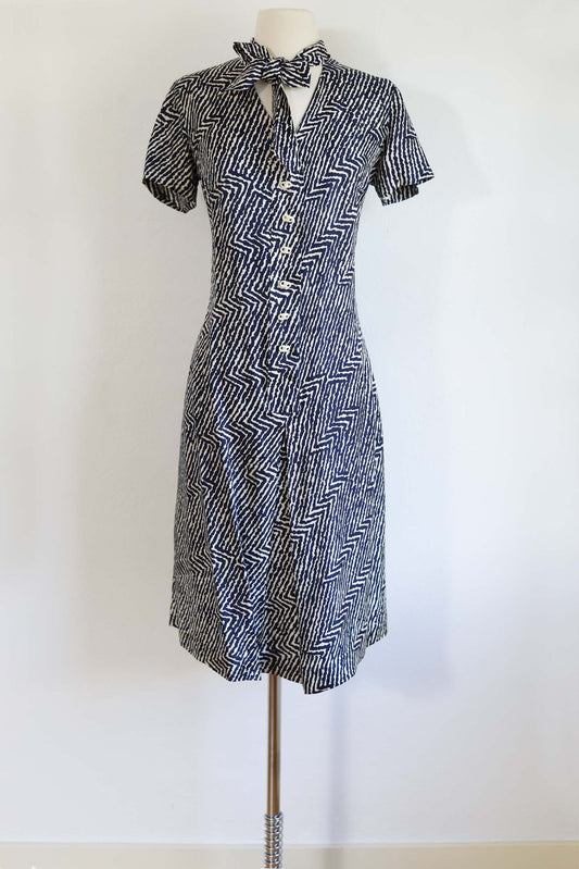 Vintage 1930s? 1960s? Dress - Striking Navy White Deco ZigZag Print Infinity Loops Silk Day Dress Size L to XL