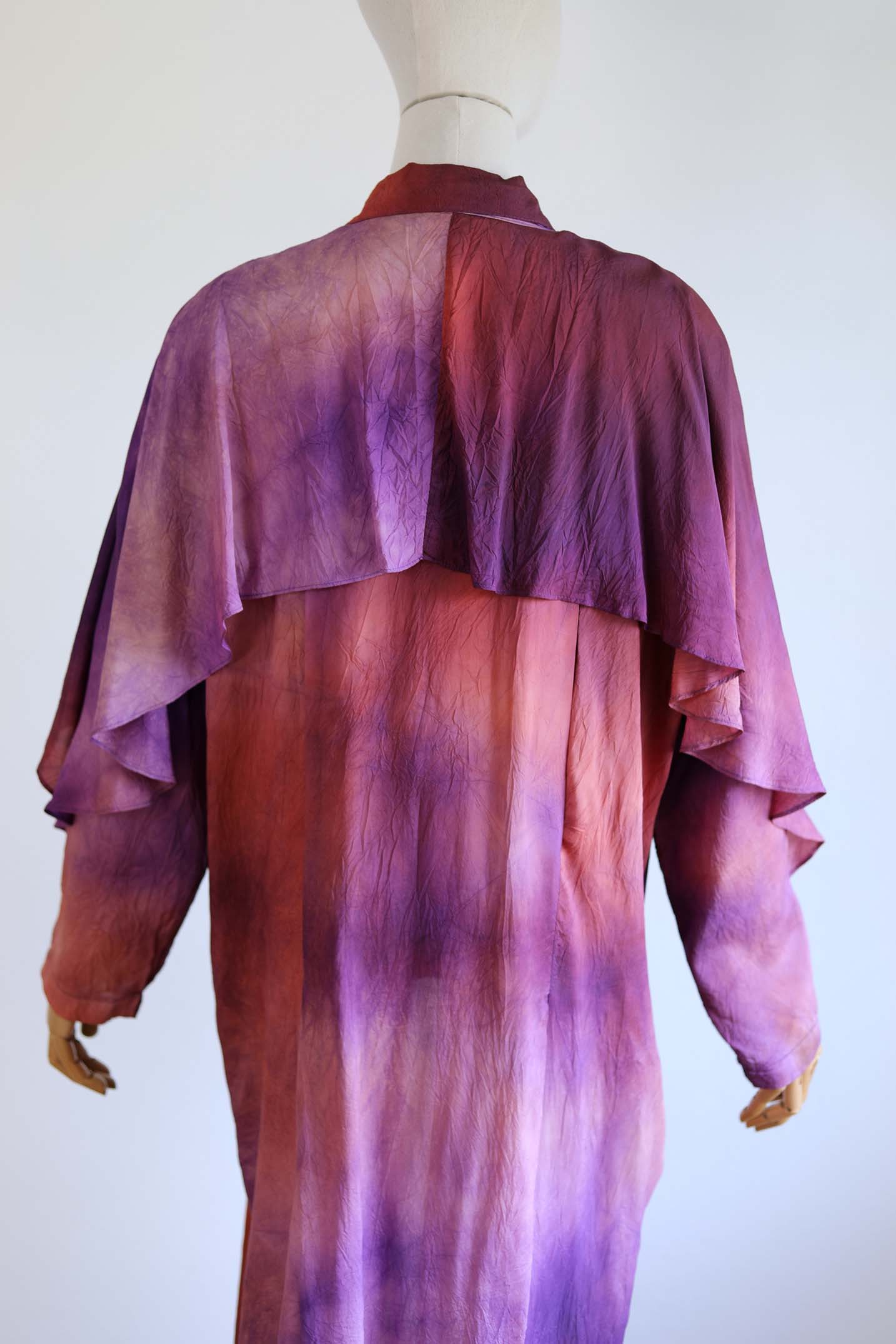 Vintage 1980s Jacket - Wizard-worthy! Purple + Copper Ombre Tie-Dyed Crinkle Rayon Flowy Duster w Big Shoulders Fits Many