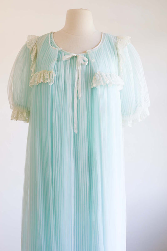 Vintage 1950s to 1960s Nightgown Peignoir Set - Aqua Fluffy Girly Miss Elaine Sheer Crystal Pleat Double Nylon Gown + Robe Size S to L