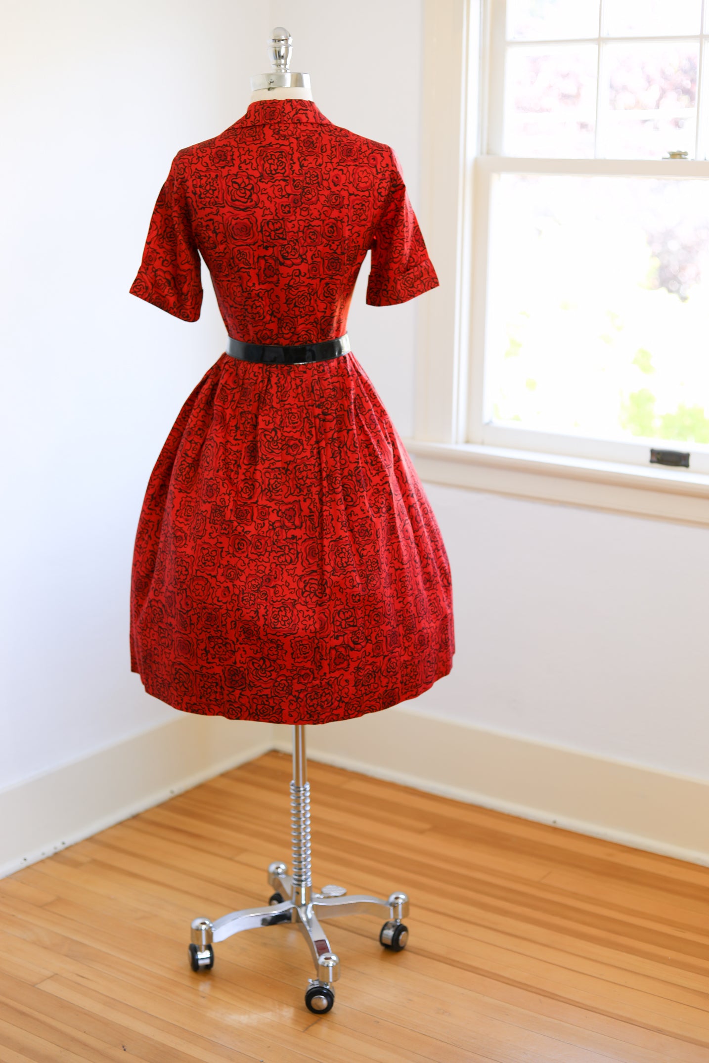 Vintage 1960s Dress - VIVID Scarlet Red + Black Abstracted Rose Print Shirtwaist w Buttons to the Hem! Size M
