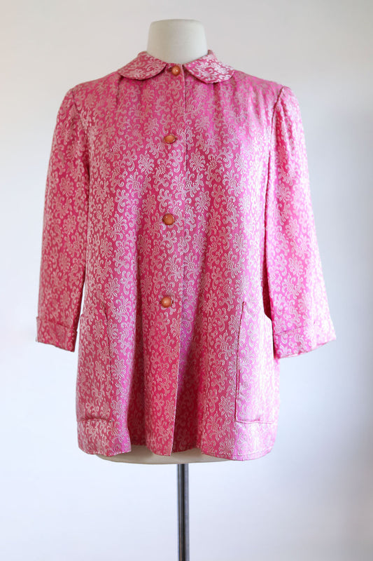 Vintage 1960s Cocktail Jacket - Barbie Box Pink Brocade Boxy Swing Coat w Pockets Size M to L
