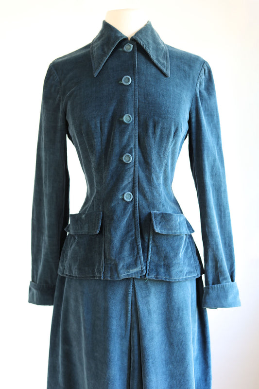 Vintage 1940s Suit - Glorious Teal Blue Petti Designer Sporty Corduroy w Stabby Collar Size S to M