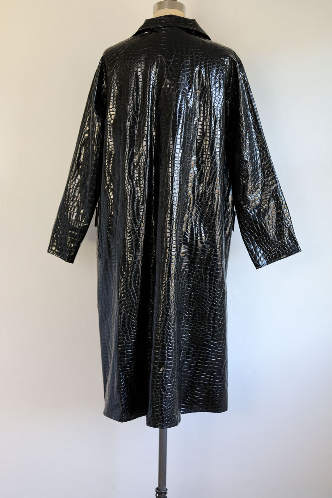 Vintage Early 1960s Wet Look Raincoat - Shiny British Black Vinyl Crocodile Fetish Rainwear All-Weather Coat Size M to L