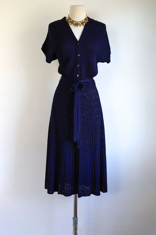 Vintage 1950s Knit Dress - Iconic! Slinky Midnight Blue Sweater Dress Knitwear w Belt Size S to L