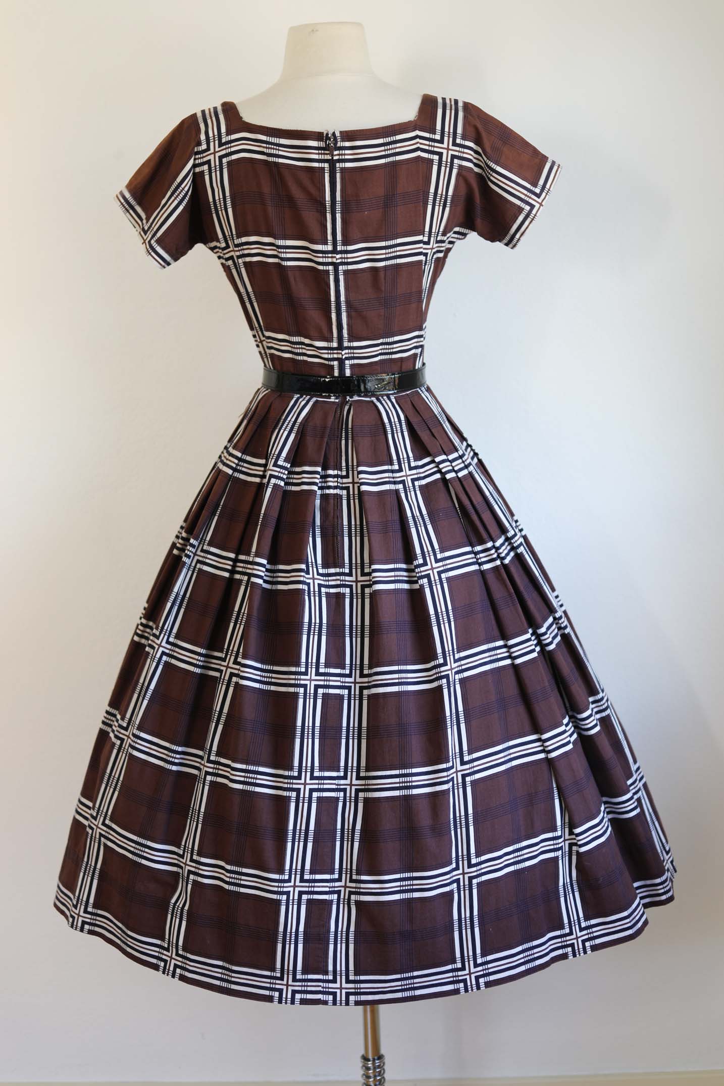 Vintage 1950s Party Dress - Smart Espresso Black White Plaid Cotton w Bowtie Dress Size XS to S