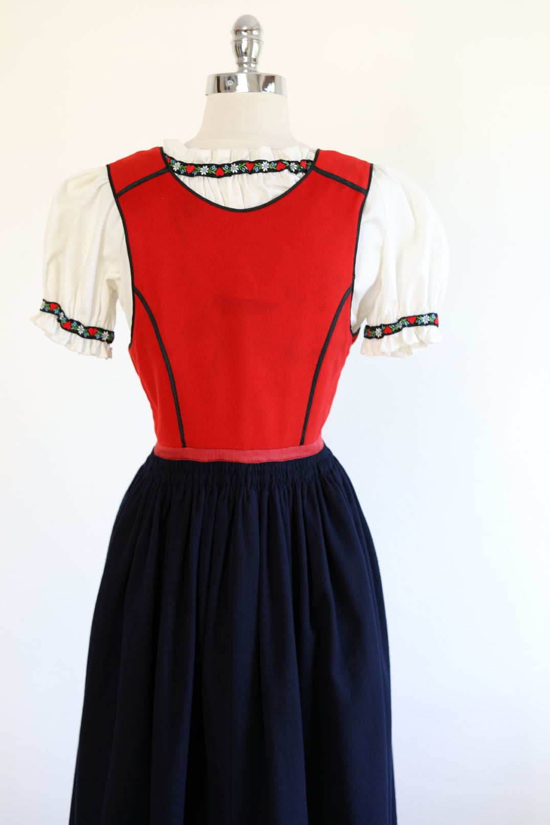 Vintage 1930s - 1940s Folk Jumper Dress - Scandinavian, Norwegian, Swedish Festdrakt? Bunad? Nordic Saami Ethnic Pinafore of Red & Navy Wool + Silk Size M