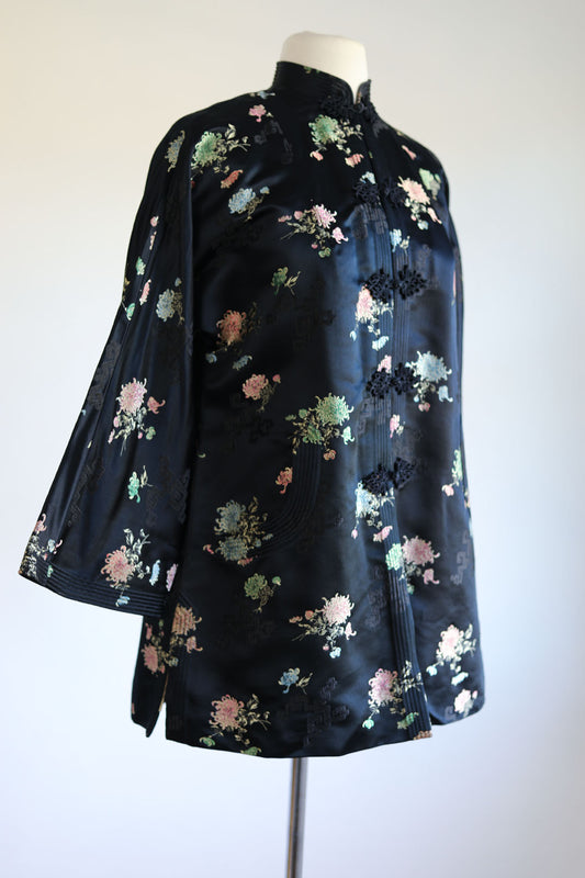 Vintage 1950s Cocktail Jacket - Black Silk Satin Brocade w Pastel Mums + Pockets Short Coat Size S to M