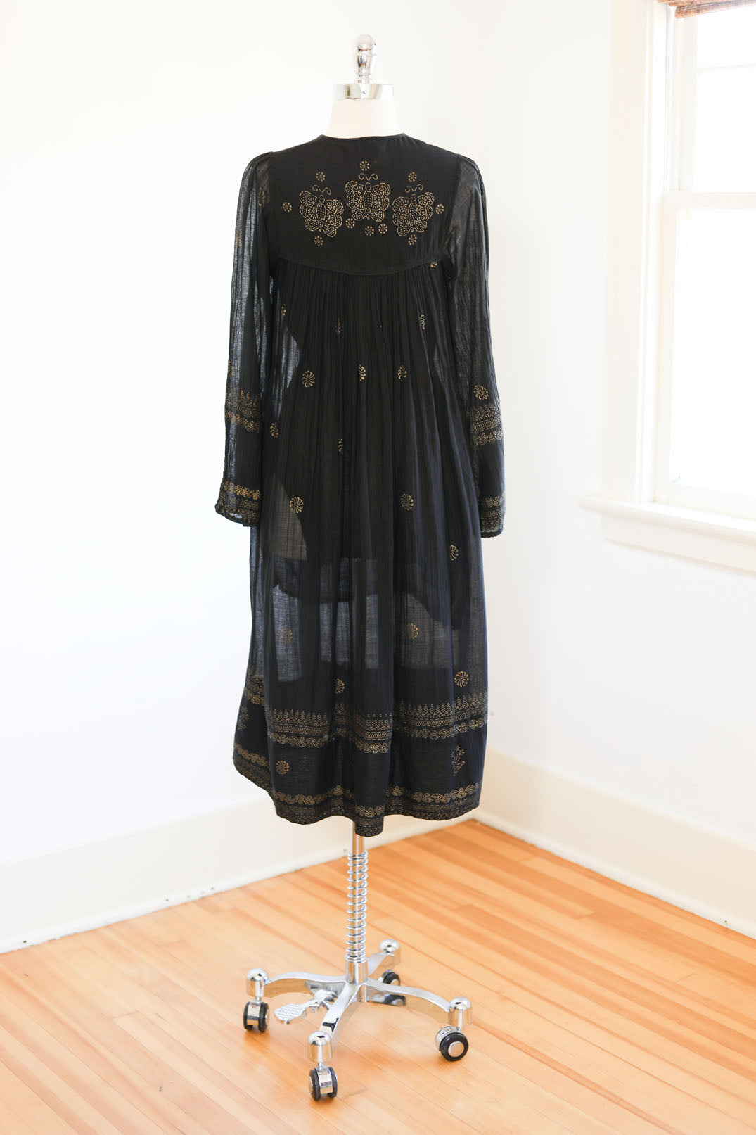 Vintage 1970s RARE Black Indian Dress - Gauzy Solid Black Tent Kaftan w Belt for Fitting + Gold Metallic Stamped BUTTERFLY Print Size XS - M