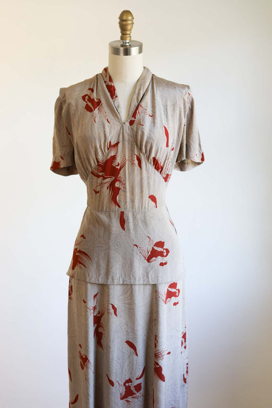 Vintage 1940s Dress - Wounded Bird Grey + Terracotta Rayon Tropical Floral Day Dress As-Is Size M to L