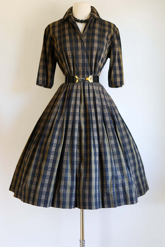 Vintage 1950s to 1960s Dress - Wonderful Woven Cotton Olive Black Plaid Shirtwaist Size M