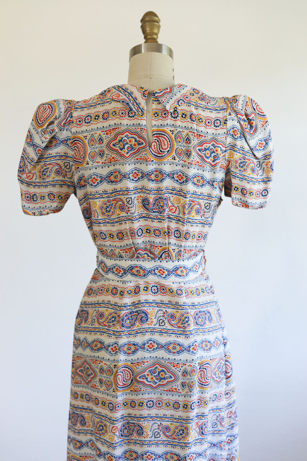 Vintage 1930s Dress - VERY PRETTY Silky Cold Rayon Puff Sleeve Rosana Frock w Blue, Mustard, Orange Paisley Print Size M