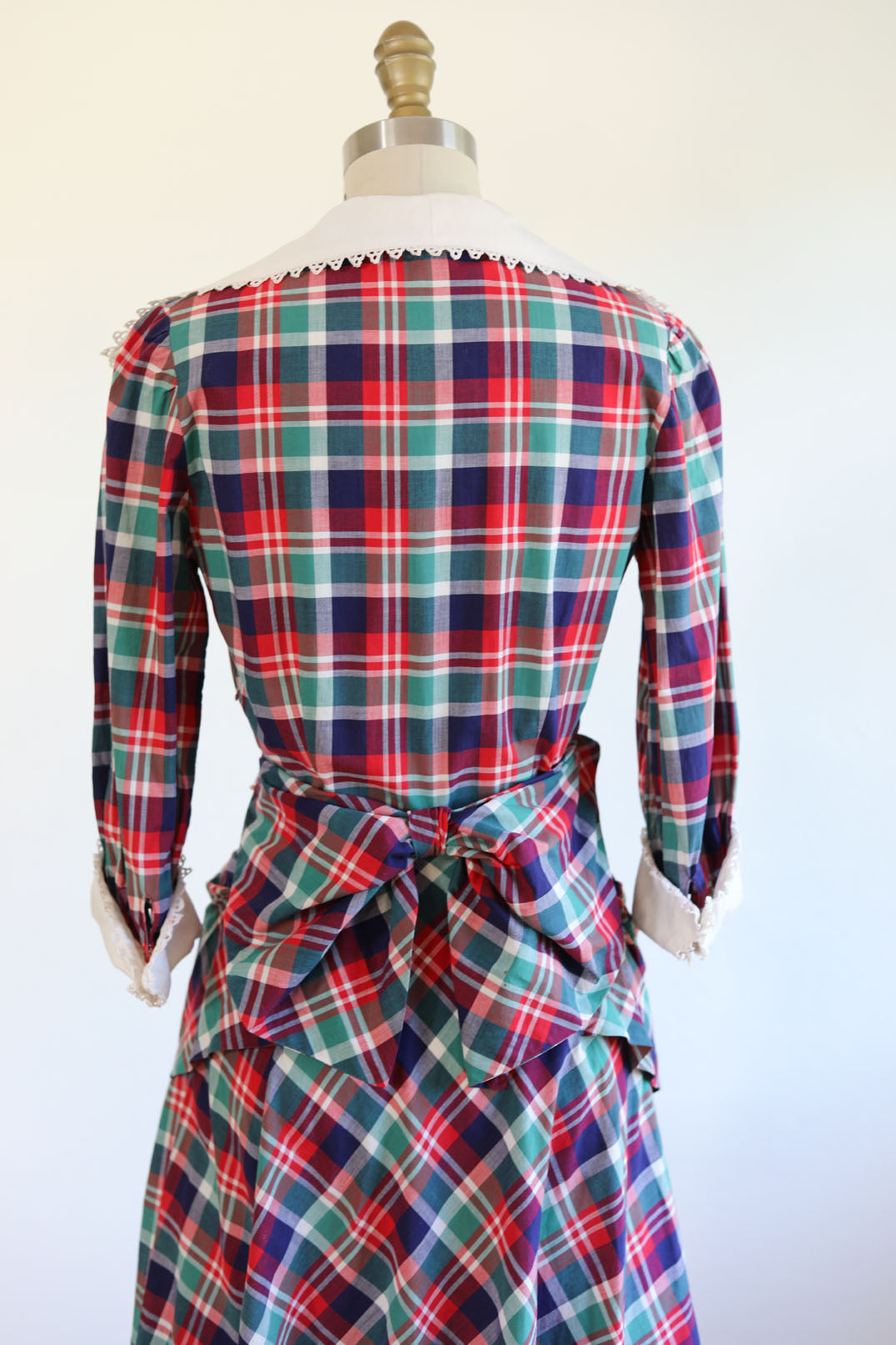 Vintage 1930s Dress - DARLING Red Blue Green Plaid Beauty w Dagger Collar + Optional Bustle Butt Size XS - S