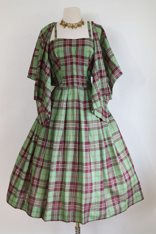RARE Vintage 1950s Sundress Set - Designer Carolyn Schnurer ca. 1950 "Flight to India" Cotton Plaid Dress + Shawl Size S to M