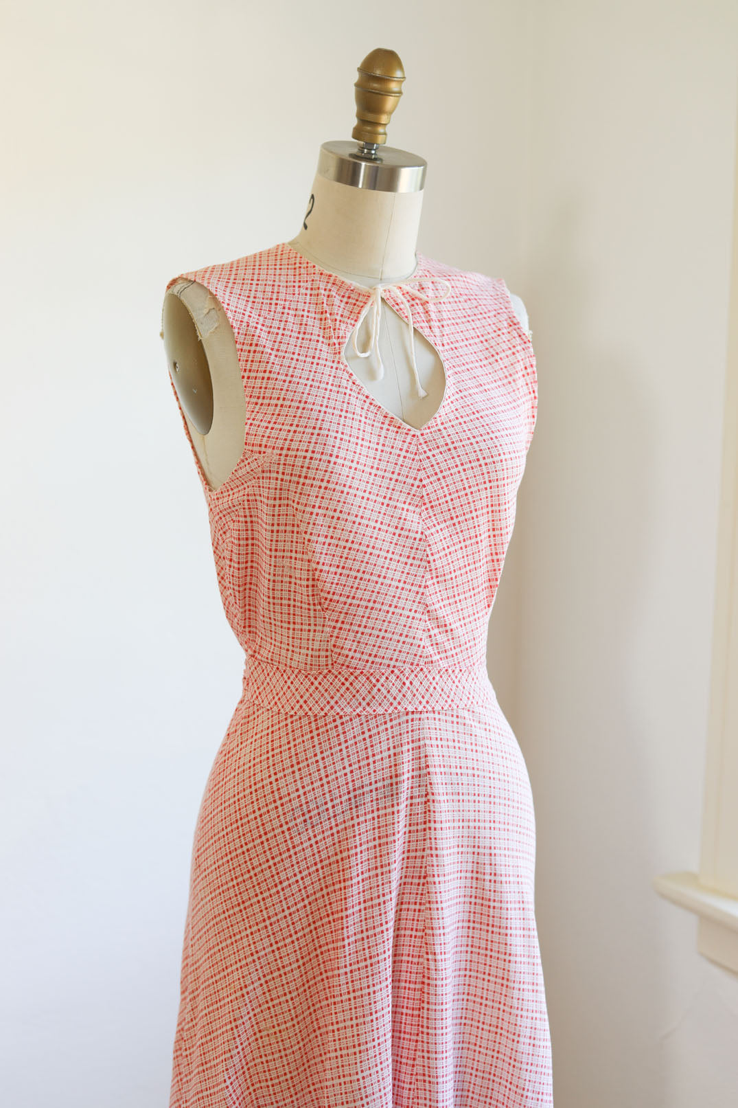 Vintage 1930s Cotton Dress - ADORABLE! Pink Deco Plaid w Era Repairs, Neck Tie, Feed Sack Cotton Sundress Size S